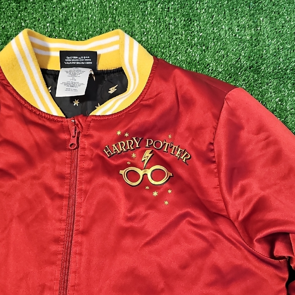 Red Hogwarts Bomber Youth Jacket With Side Pockets - Picture 5 of 10